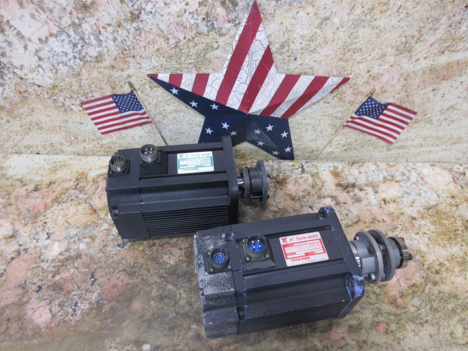 *SPECIAL PRICE* WARRANTY: YASKAWA MOTOR USAFED-20FB2 20F B2 UTOPI-500UB EACH 1