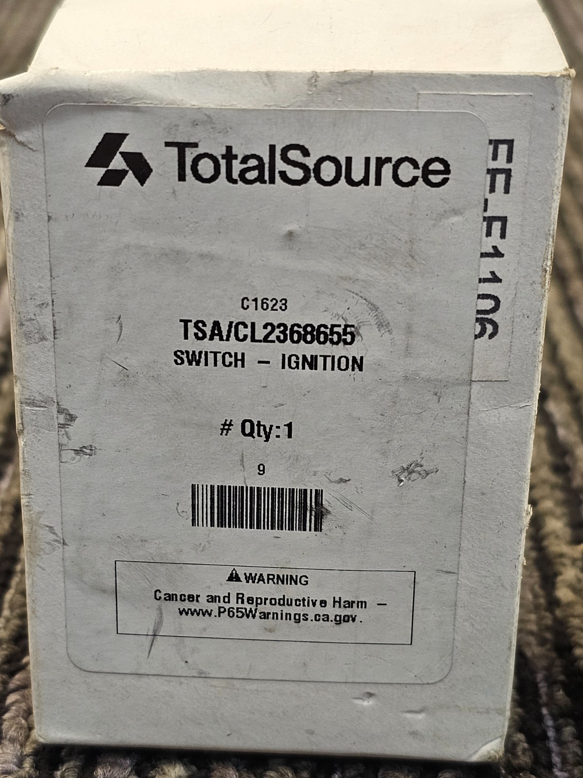 Total Source TSA/CL2368655: Ignition Switch Fits Clark NOS