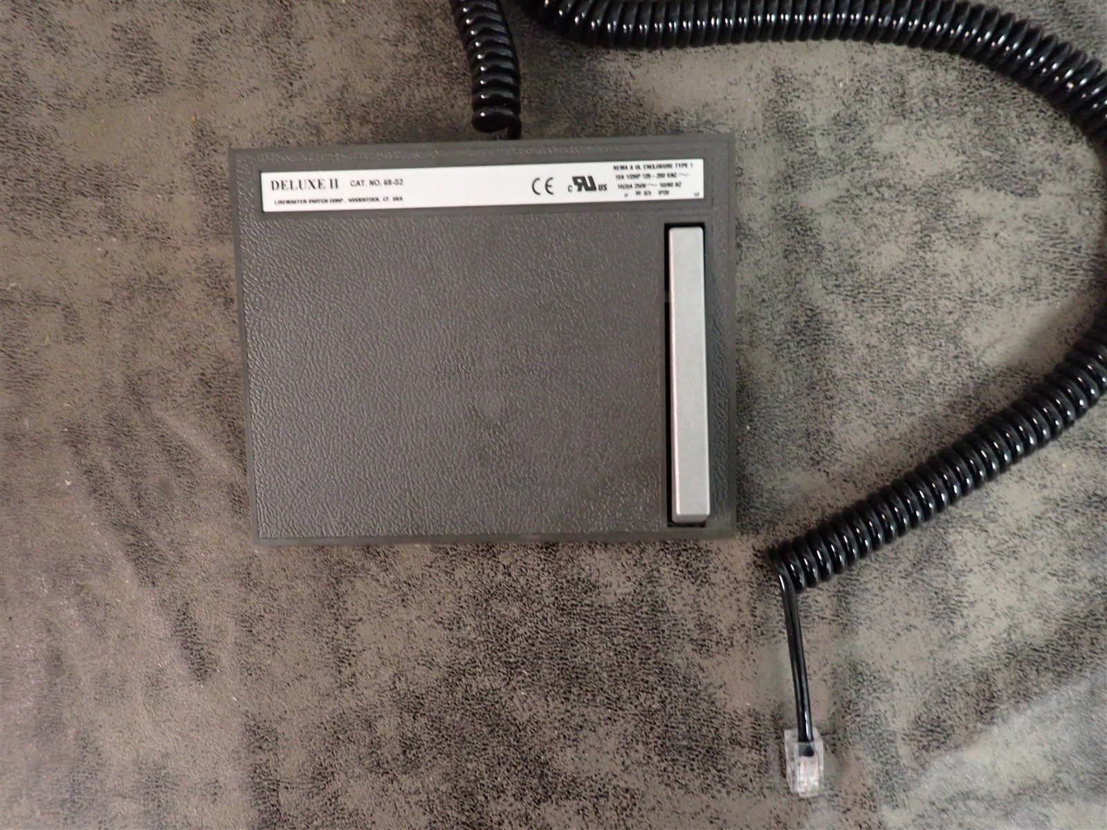 Linemaster Deluxe II 68-S2 Foot Switch Pedal NEMA & Enclosure Type 1 (N9)