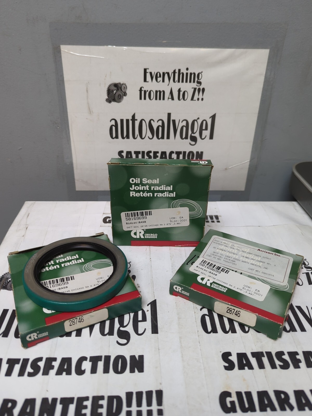 CHICAGO RAWHIDE,28746,OIL SEALS 2.875 IN X 3.881 IN LOT OF 3 NOS