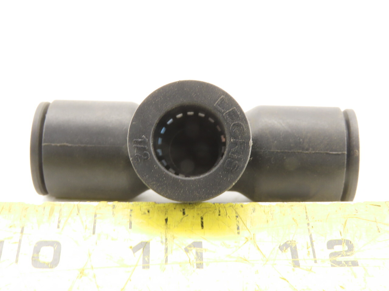 Legris Nylon Union Tee Fitting Push to Connect 1/2″ X 1/2″ X 1/2″ lot of 8