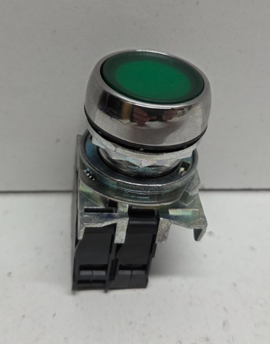 NEW NO BOX! ALLEN-BRADLEY 1NO ILLUM GREEN MOMENTARY PUSH BUTTON 800FM-LF3MN3GX10