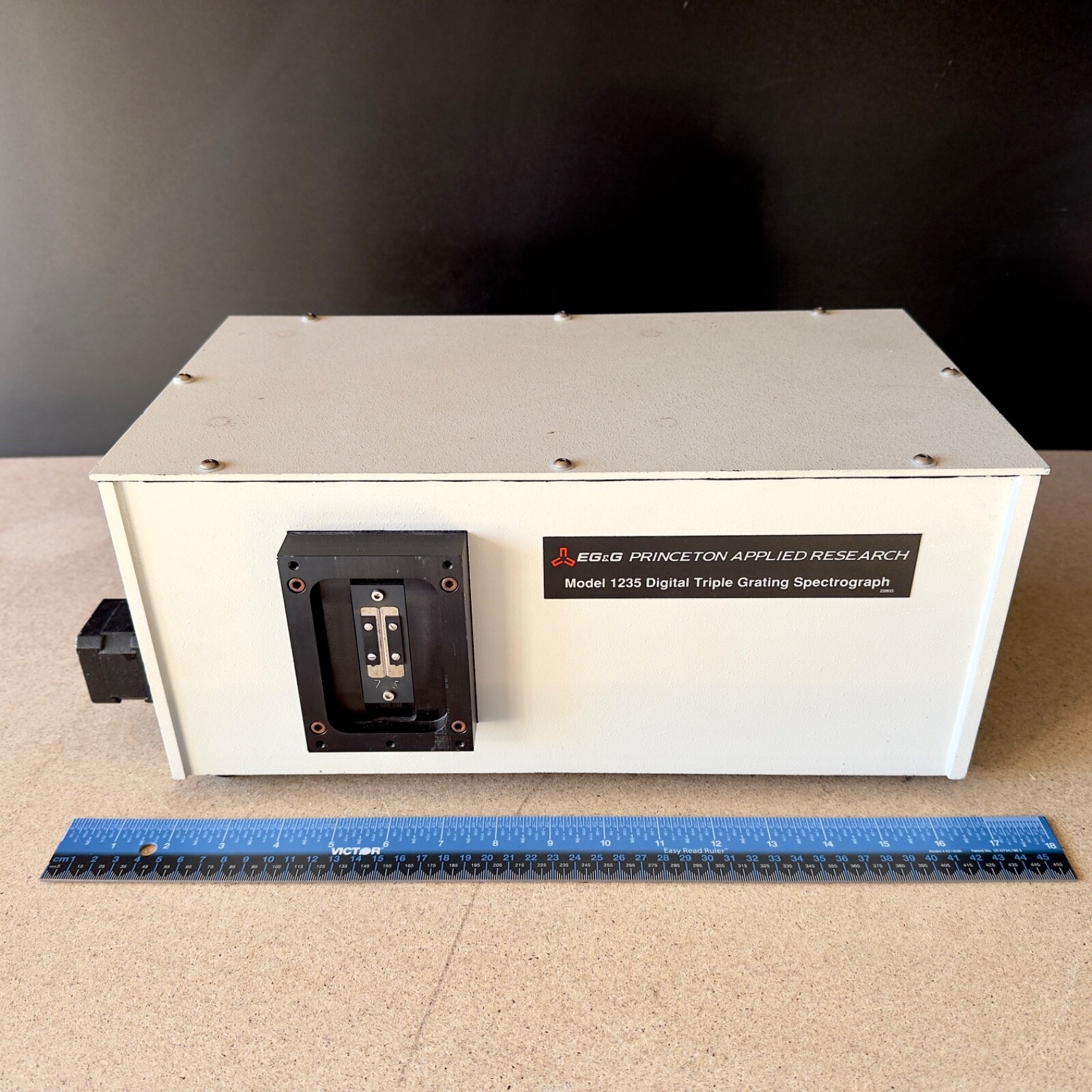 EG&G Princeton Applied Research Model 1235 Digital Triple Grating Spectrograph