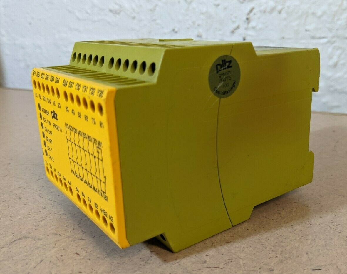 PILZ PNOZ11 Safety Relay 24VAC 24VDC 7n/o 1n/c
