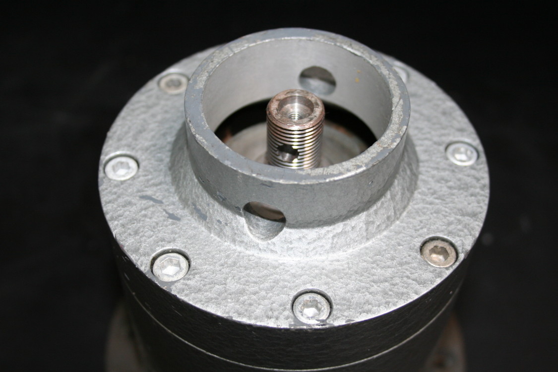 Load Cell Tensile/Compression Reversible 1000lb DR s/n A338 Instron