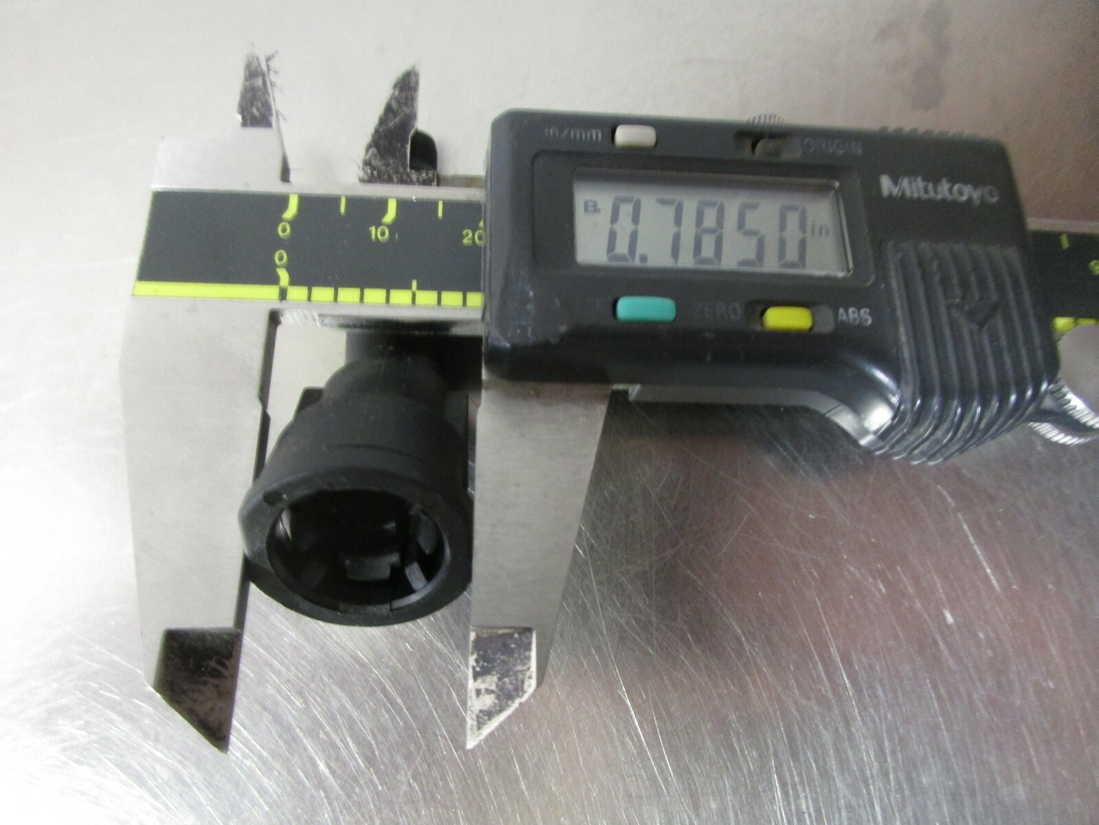 Norma RSS 5/16″ PA12-GF50 UK04 45 Deg. Connector, Look at Pics For Dimensions