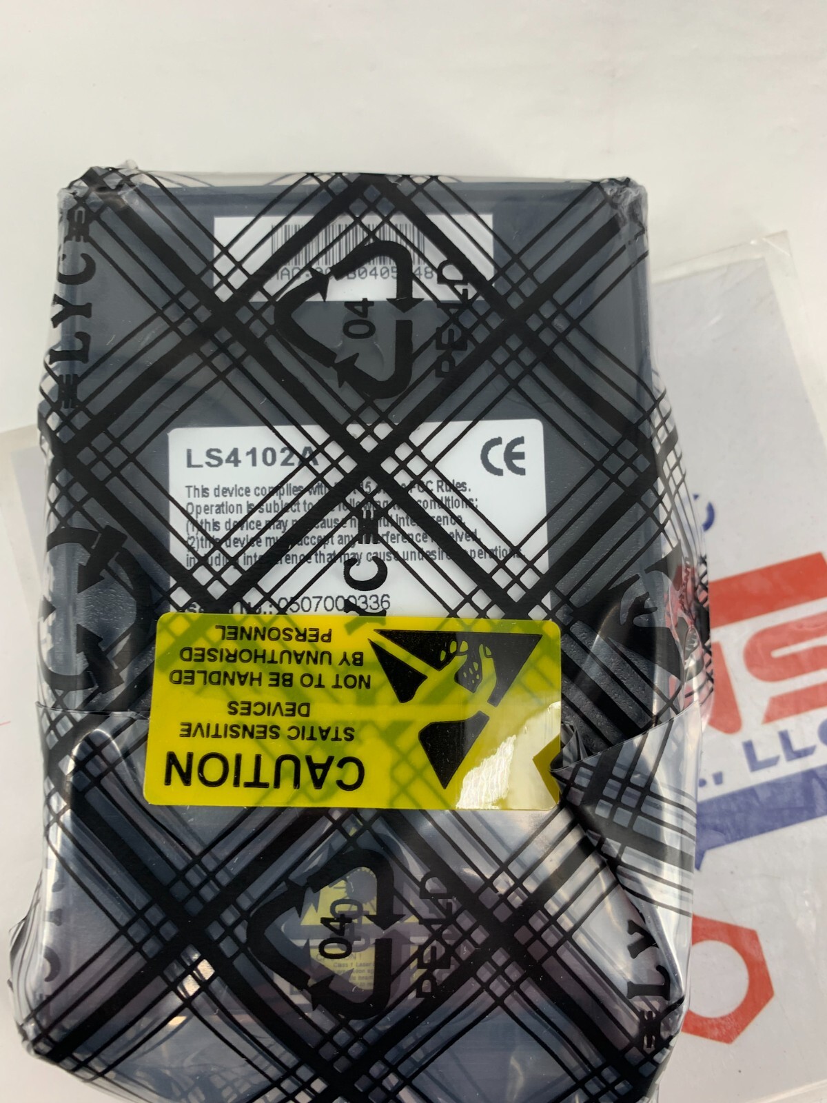Black Box LS4102A RS-232/422/485 to 100BASE-FX Single Mode Device Server