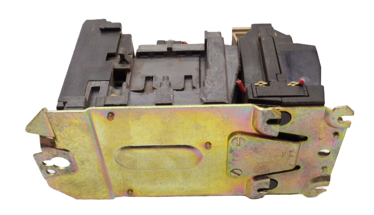 ALLEN BRADLEY 509-AOD /B CONTACTOR 509-A0D W/ CB236 592-BOW16 /A 592-B0W16 W40