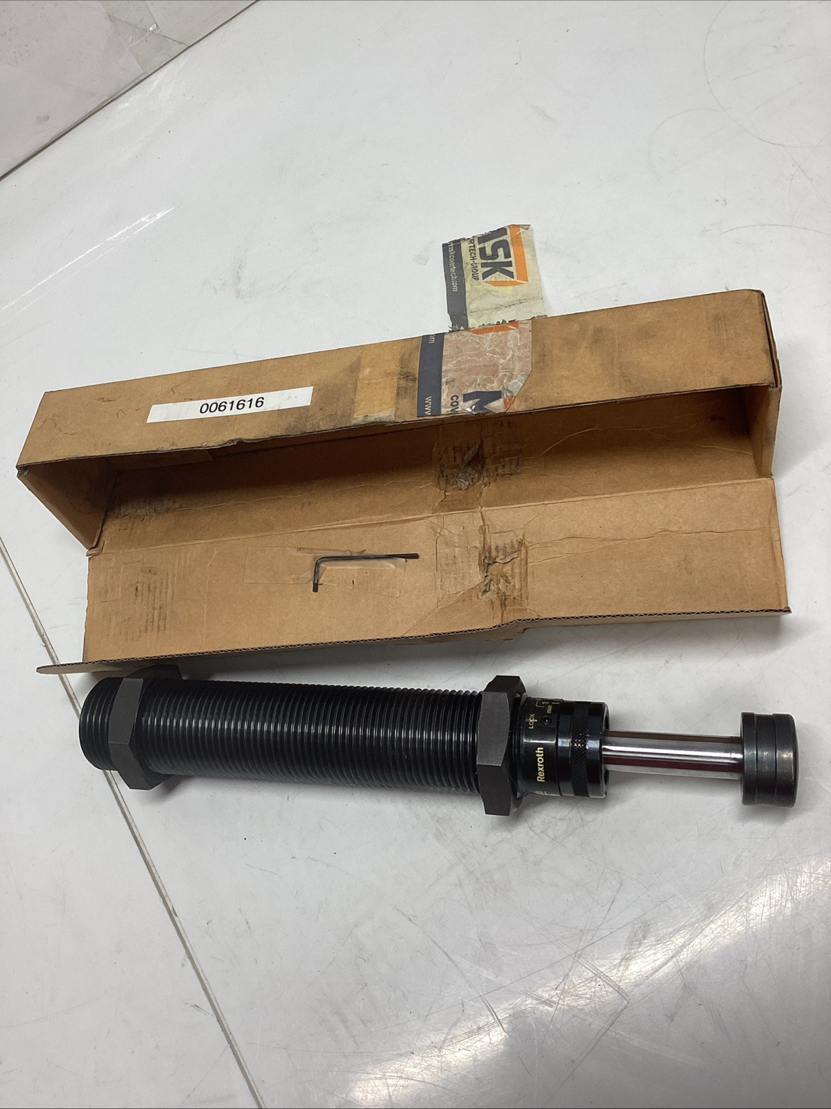 Rexroth Aventics 3702005000 shock absorber. V-098