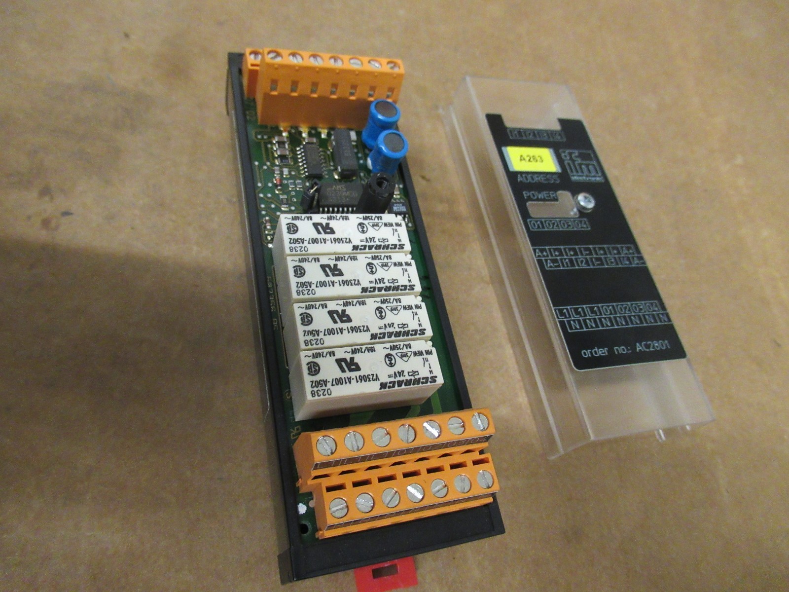 IFM ELECTRONICS I/O MODULE ACC2801 4IN 4OUT 26.5-31.6VDC 280MA USED