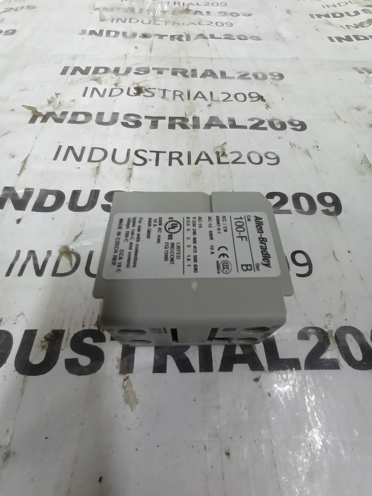 ALLEN BRADLEY 100-FA11 SERIES B