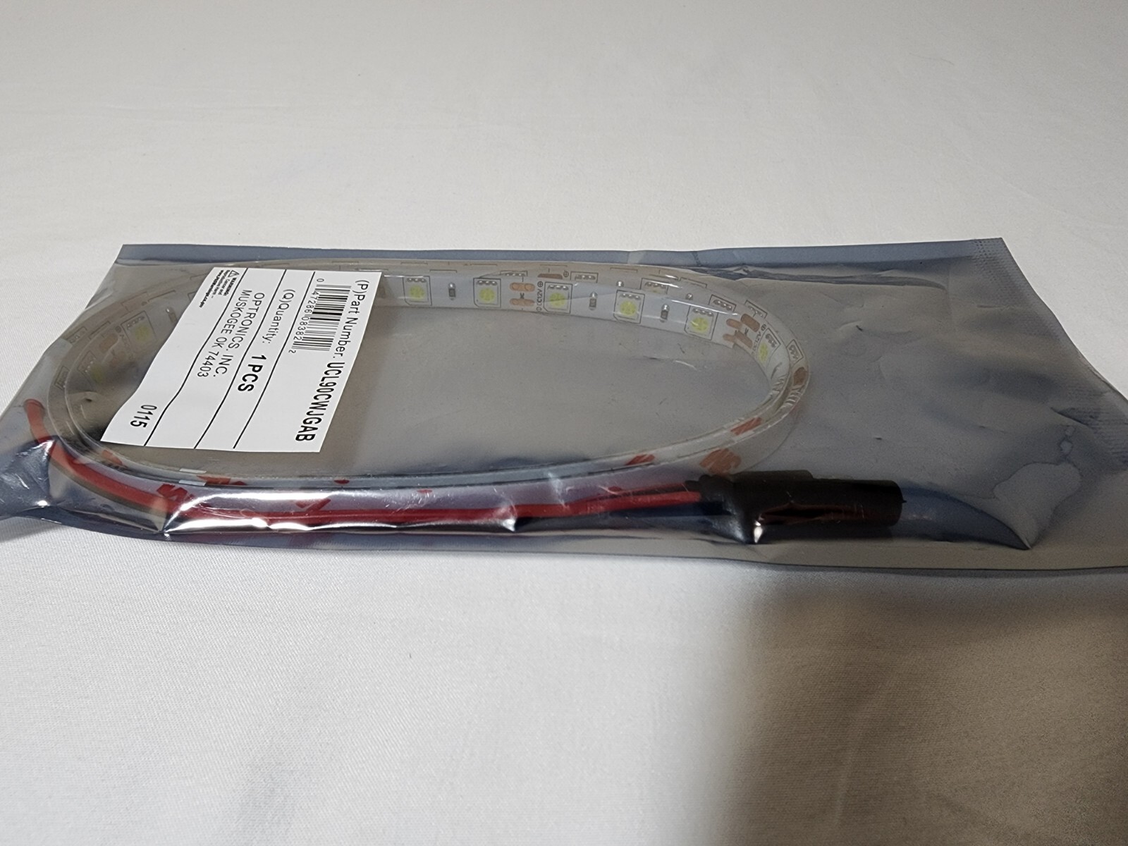 Optronics UCL90CWJGAB White LED Strip Light 36 IN .156 Male Bullet Power Wire