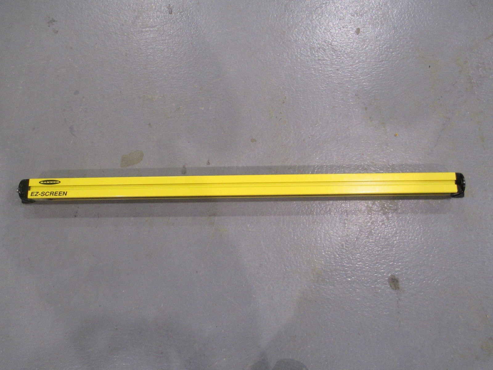 Banner SLSE14-900Q8 EZ-Screen Emitter