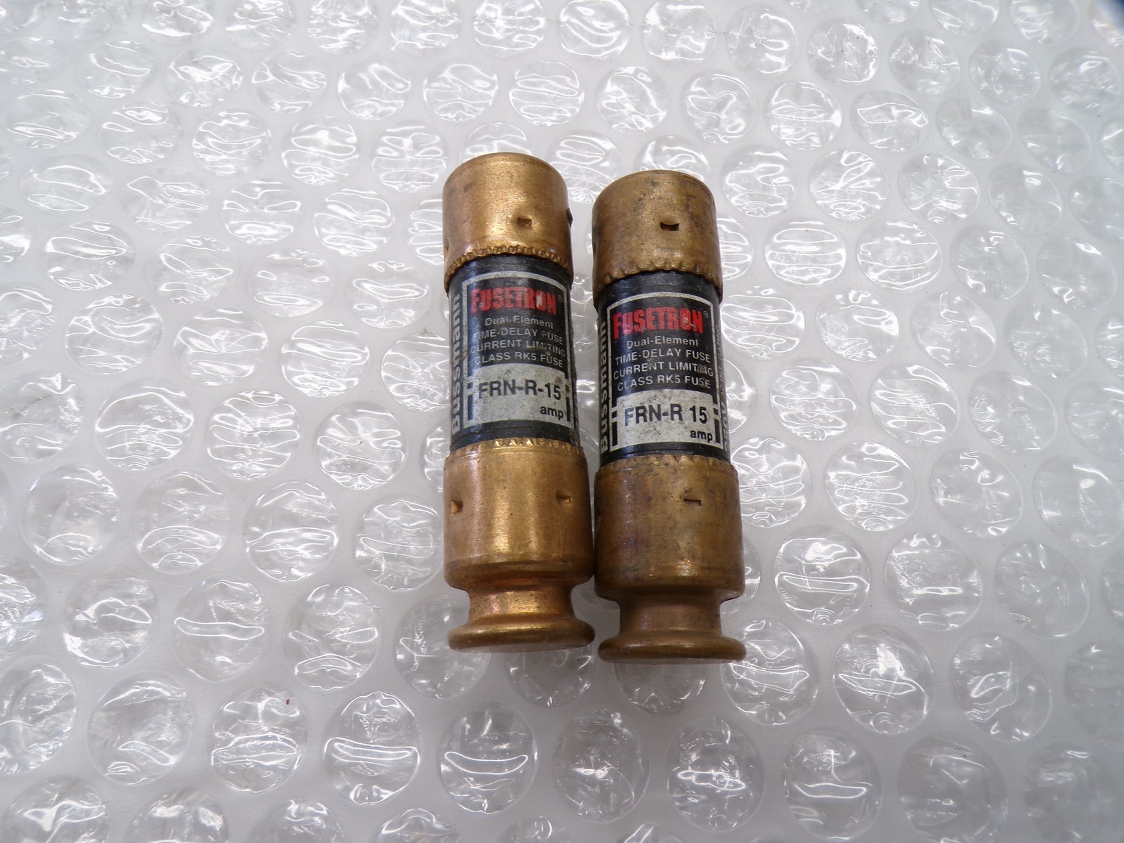 FUSETRON FRN-R-15 FUSE BLACK LOT OF 2 NSNP