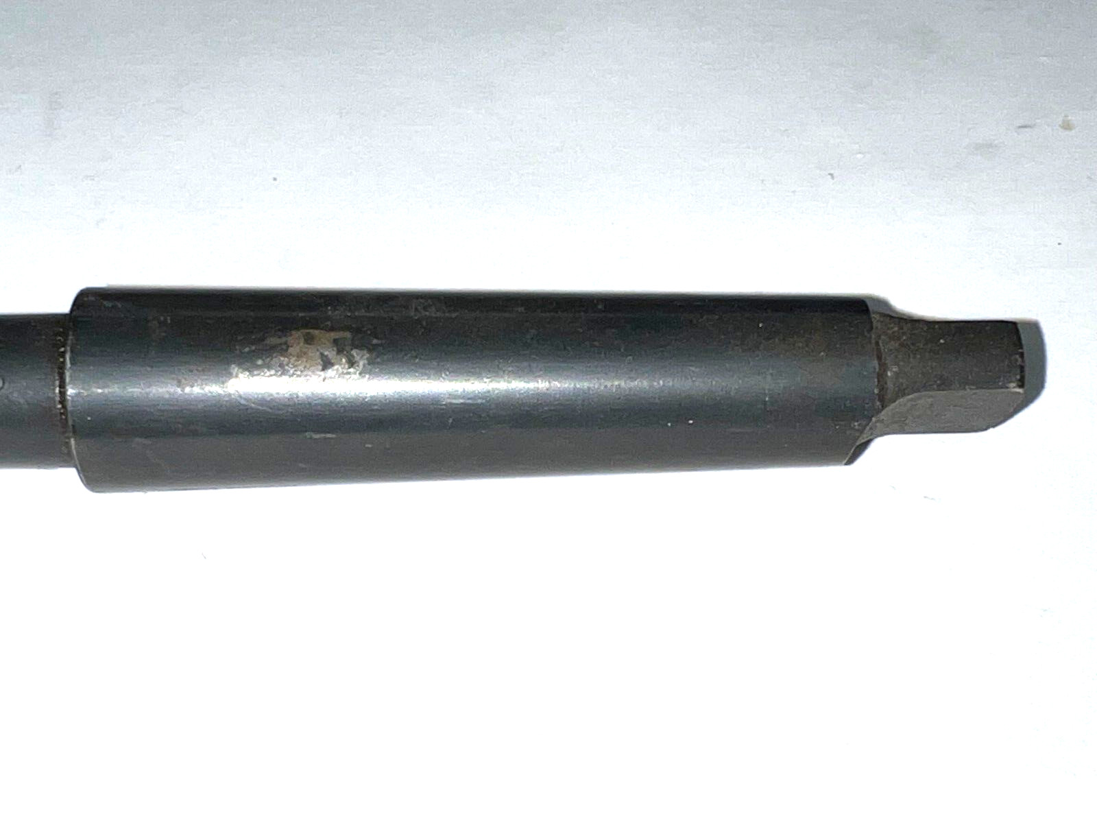 MORSE TAPERED SHANK DRILL BIT 2MT 35/64″ CUT 4-3/4″ LOC 8-3/4″ OAL