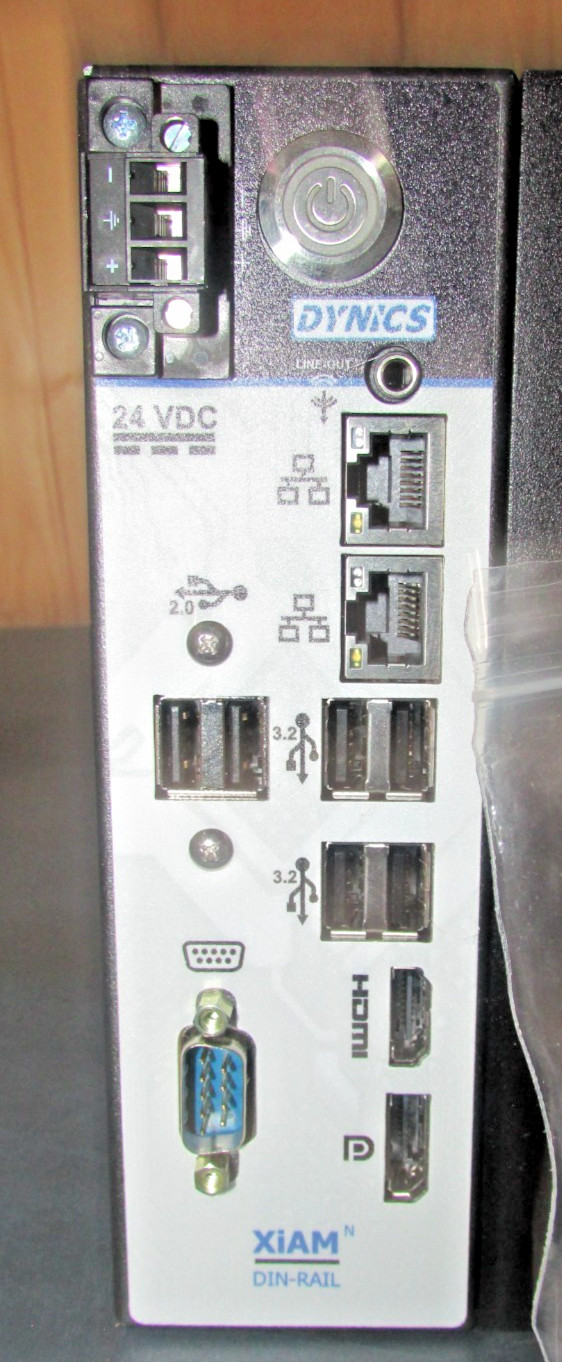 Dynics DNIBTMSDJD1W76TM3X Industrial Computer 24 VDC Windows 11 PRO
