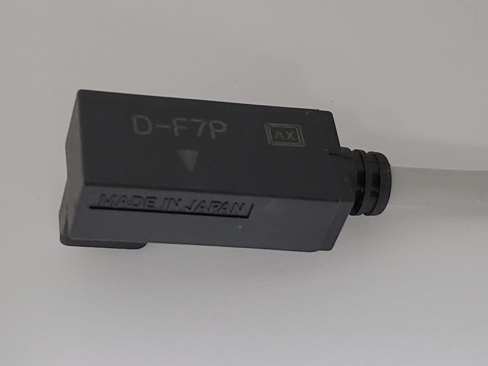 SMC D-F7P PNEUMATIC ACTUATOR SWITCH PNP NNB