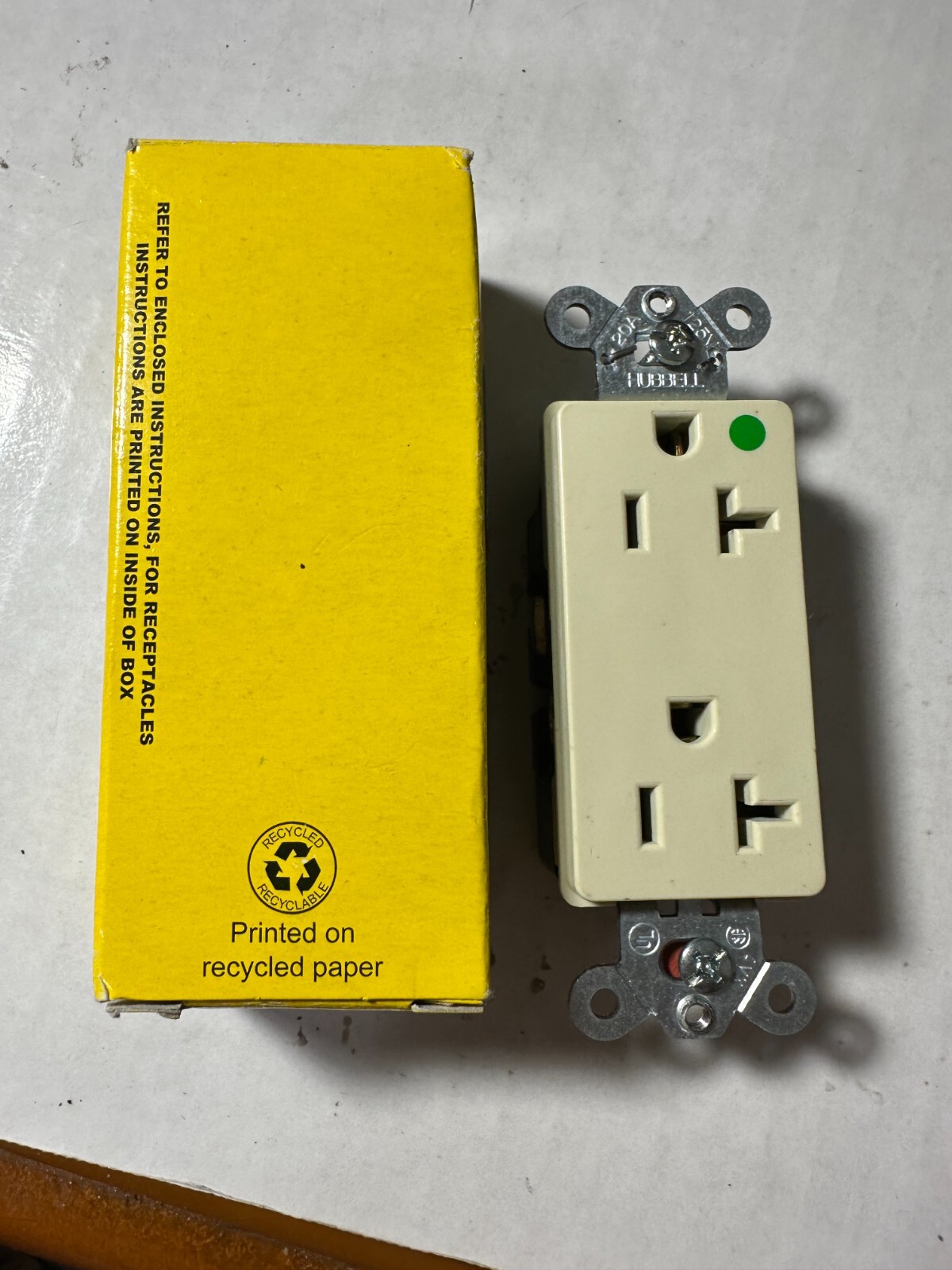 HUBBELL HBL2182I NEW IN BOX