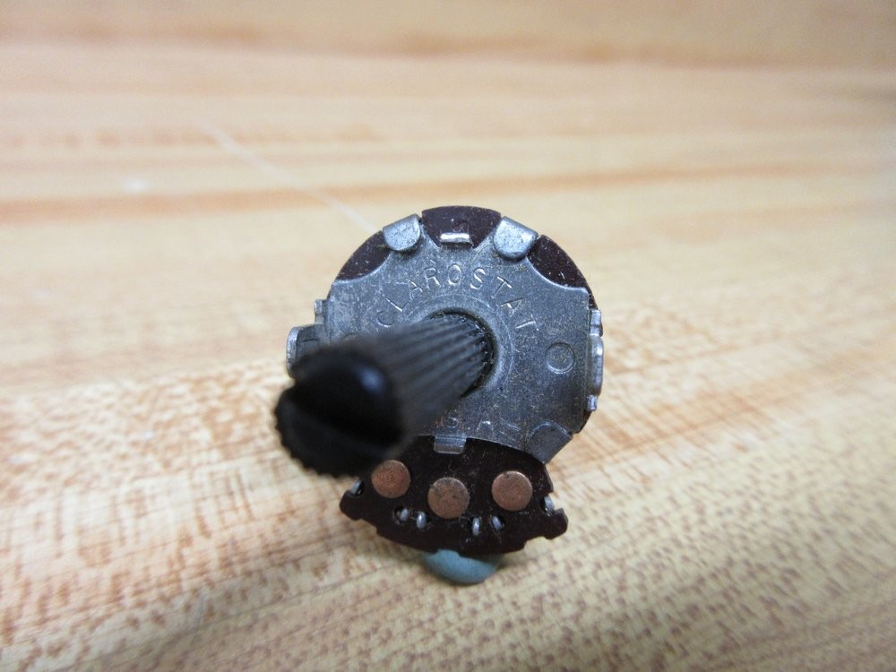 Clarostat B47-500K-Z Potentiometer B47500KZ
