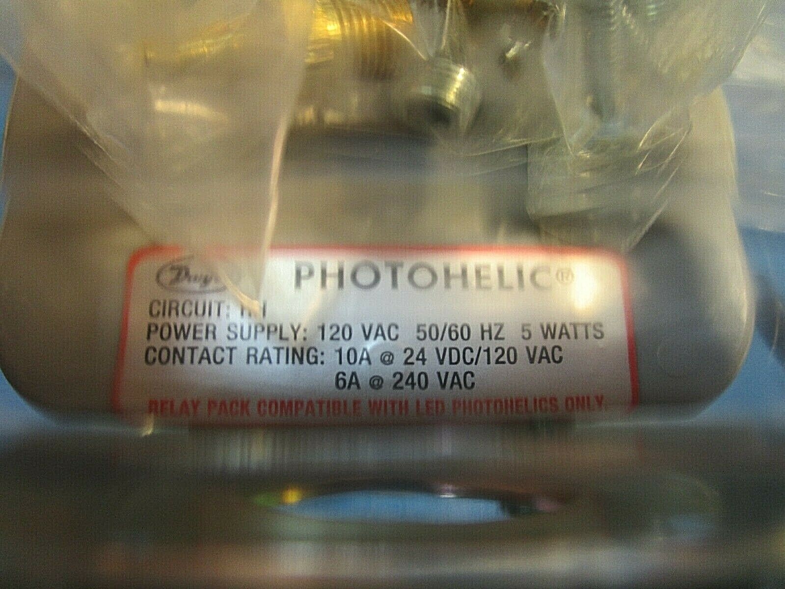 Dwyer 3003, Series 3000, Photohelic Pressure Switch Gauge, 0-3 inches