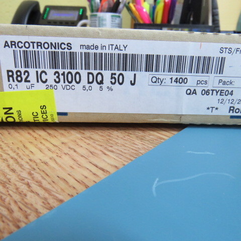 ARCOTRONICS R82IC3100DQ50J Qty of 100 per Lot FILM CAPACITORS 100VOLTS 0.033UF