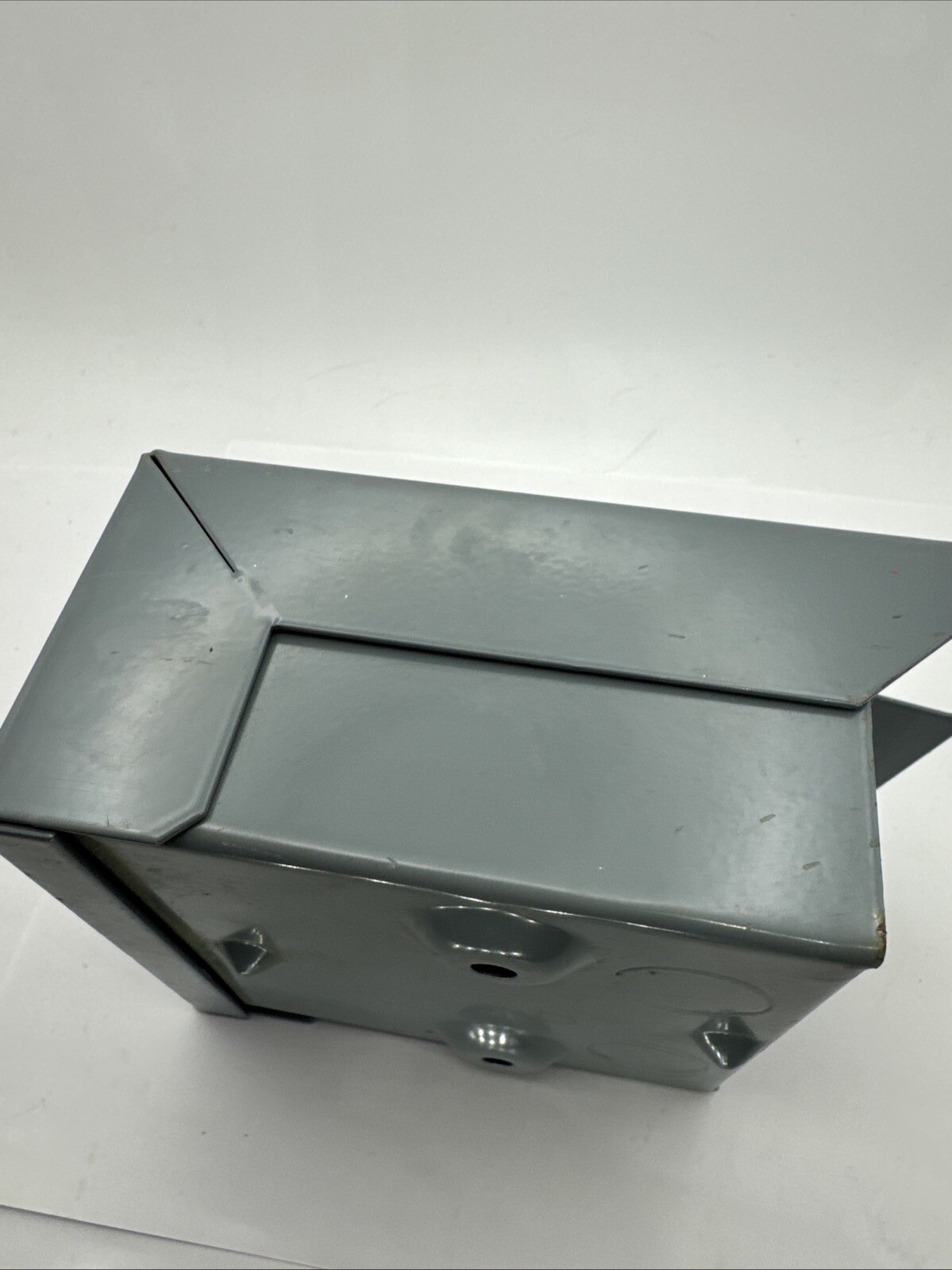 SQUARE D TYPE 3R ENCLOSURE 9991-KE3. New open box.