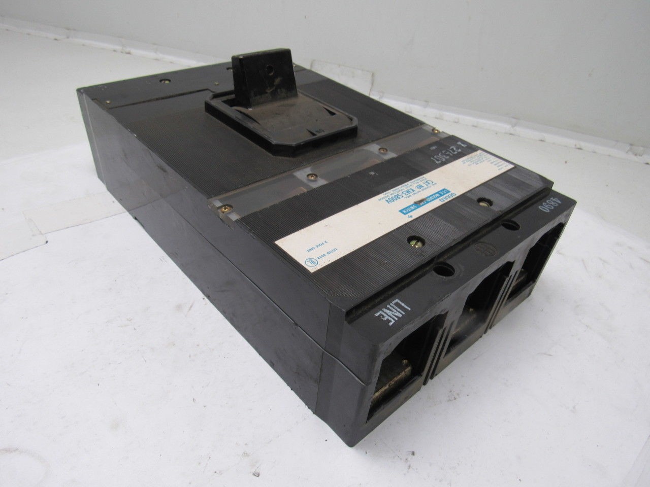 Gould KM3-S800V 800A MAX 3 Pole Molded Case Circuit Breaker