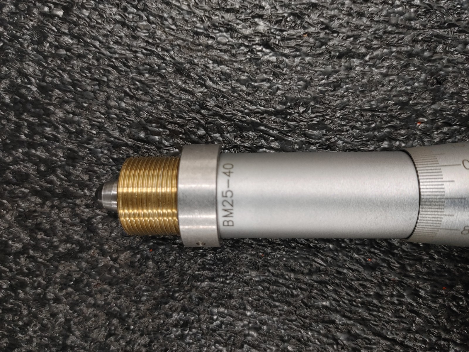 NEWPORT BM25-40 40mm Travel 100lb. Load Standard Resolution Micrometer Head