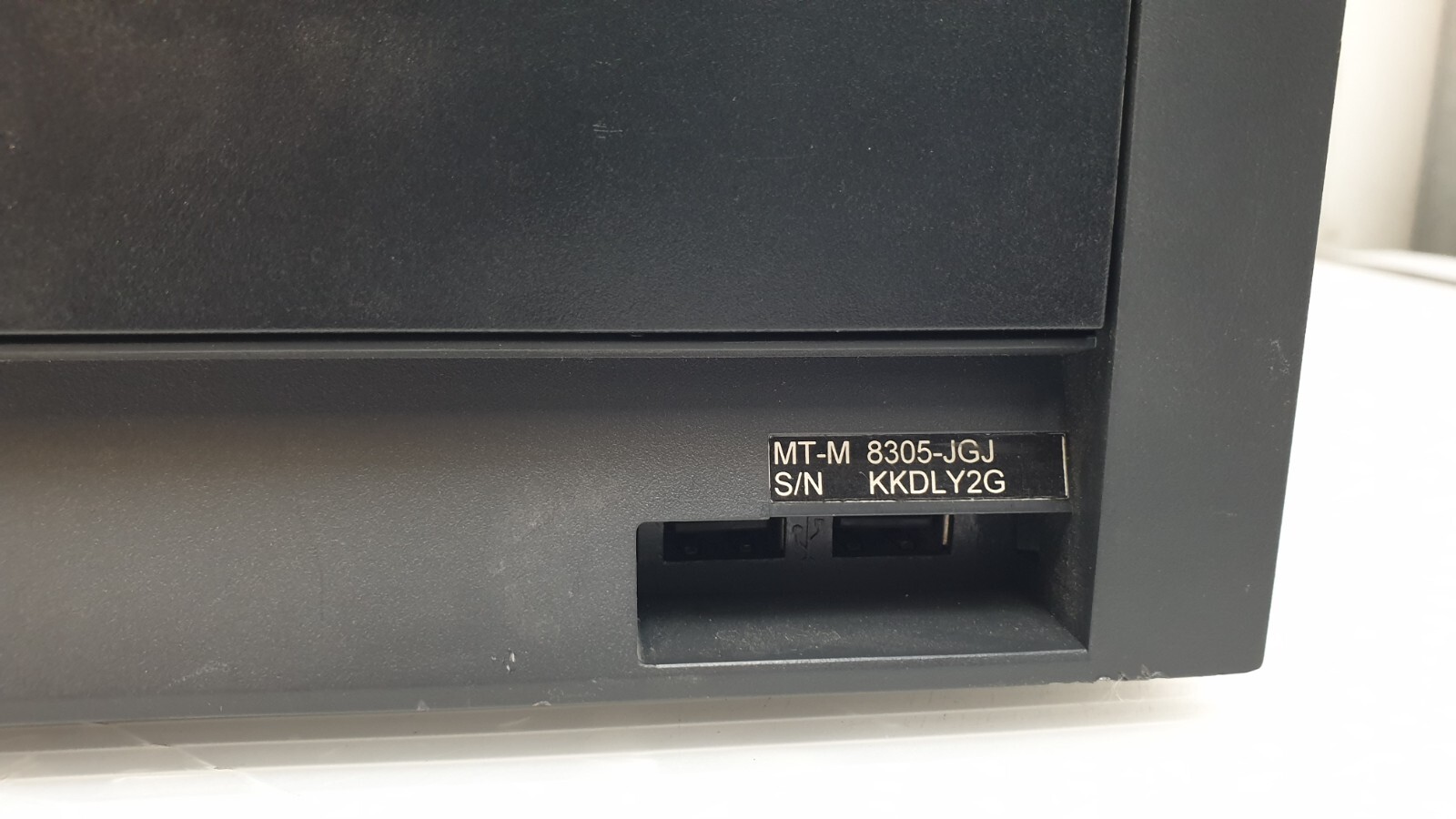 APPLIED MATERIALS IS&T IBM NetVista 8305-JGJ Desktop PC
