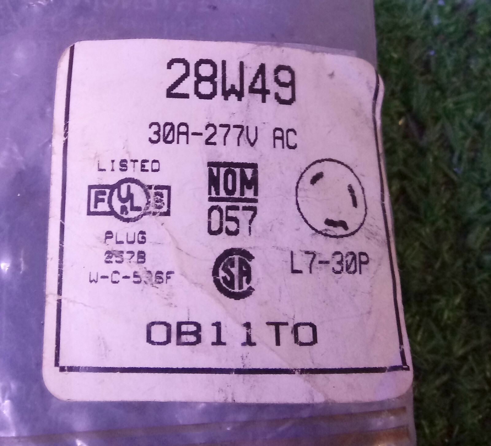 1 NEW LEVITON 28W49 30A-277V AC WET-GUARD PLUG NNB ***MAKE OFFER***