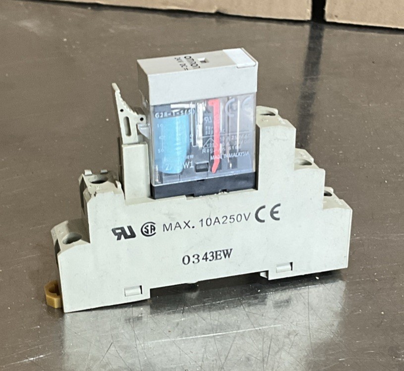 OMRON Max. 10A25PV Socket & Relay 0343EW