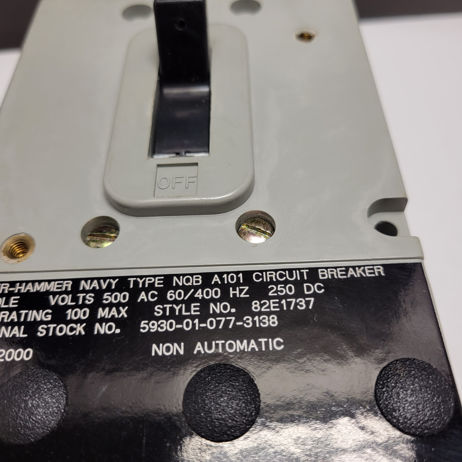 5930-01-077-3138 Toggle Switch Circuit Breaker etn2755-01