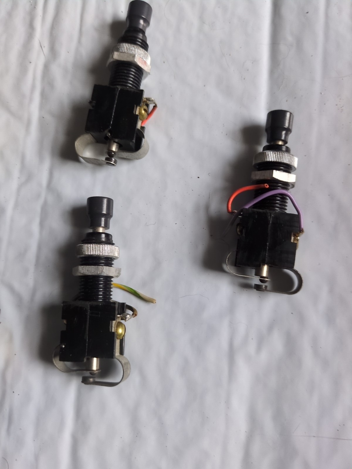 L & N (Lot of 5) Vtg. Push Button Panel Mount electric Switches Wholesale Deal