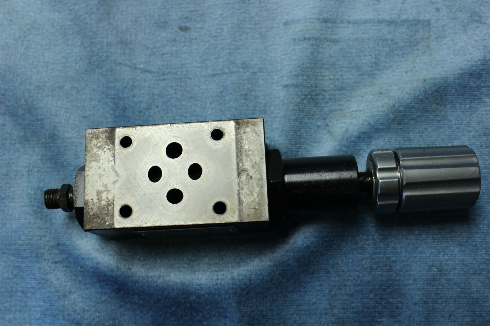 DAIKIN REDUCING VALVE MG-02P-03-30-T-08 (6 month warranty)