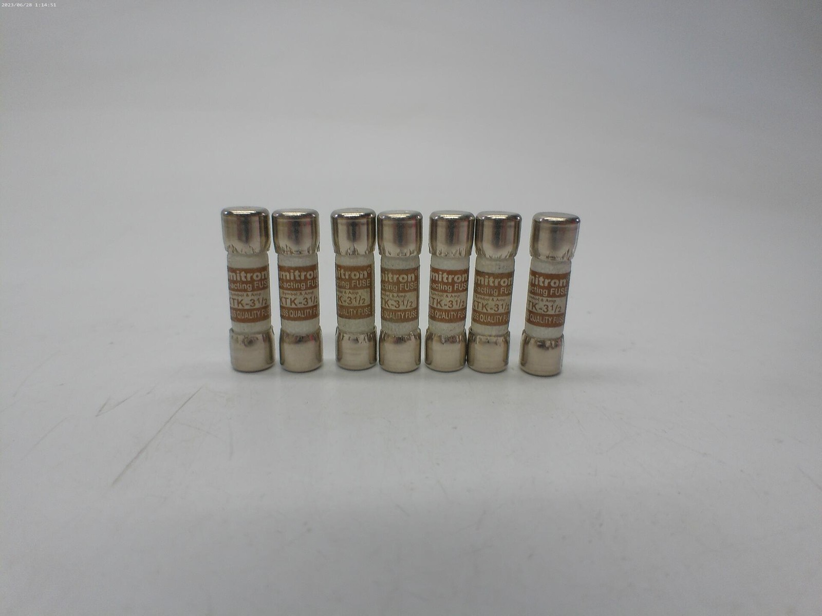 LIMITRON KTK-3-1/2 FUSE LOT OF 7 NSNP
