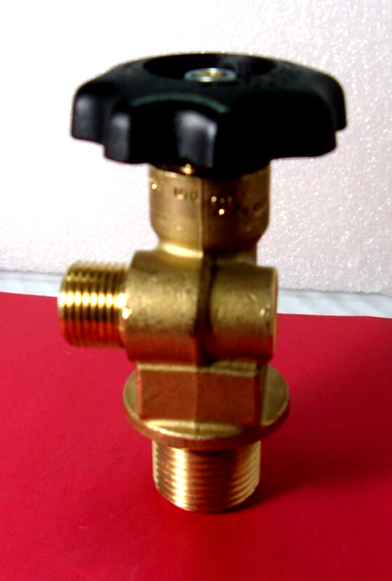 CAVAGNA CO2 CGA320R ISO V-9, 23-39, 1.125″ 12 UNF, Brass Cylinder Valve,3000P