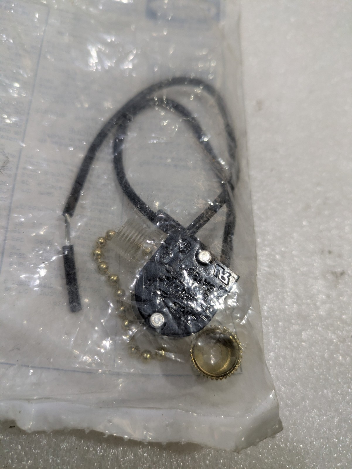 HUBBELL WIRING SYSTEMS SPECIAL USE SWITCH RL121 3-6A 125-250VAC 125V “L”