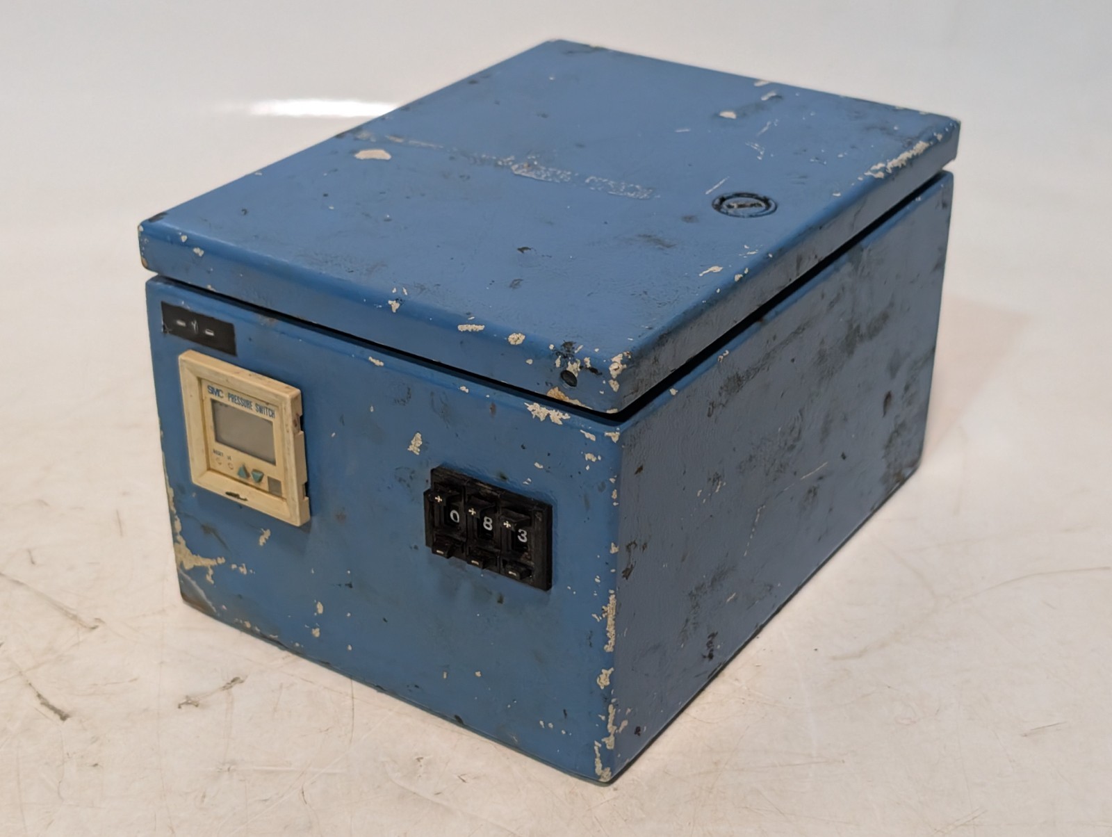 SMC IT2031-N22 E/P Regulator Control Box Enclosure, PCB, Digital Pressure Switch