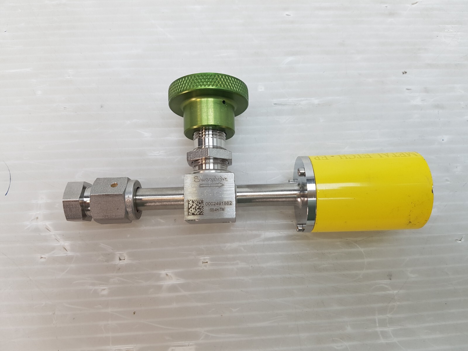 SWAGELOK SS-4H-TW, METAL ETCH-EP SEE SDS