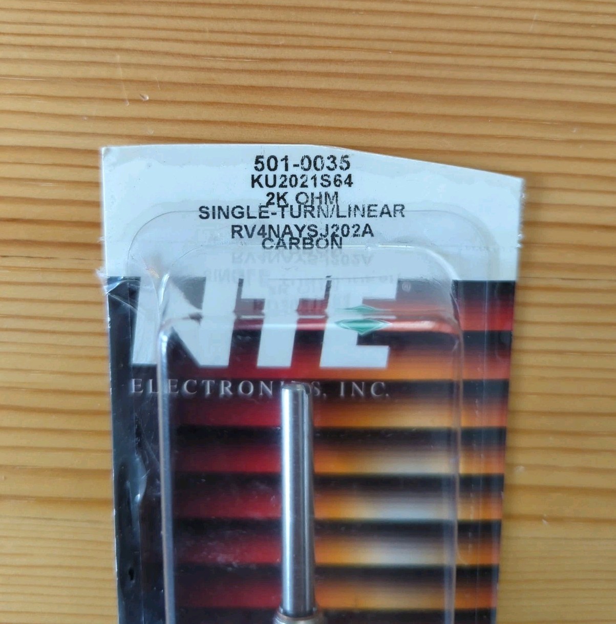 NTE 501-0035 KU2021S64 2K Ohm Single-Turn / Linear Potentiometer 1/4″ x 2″ Shaft