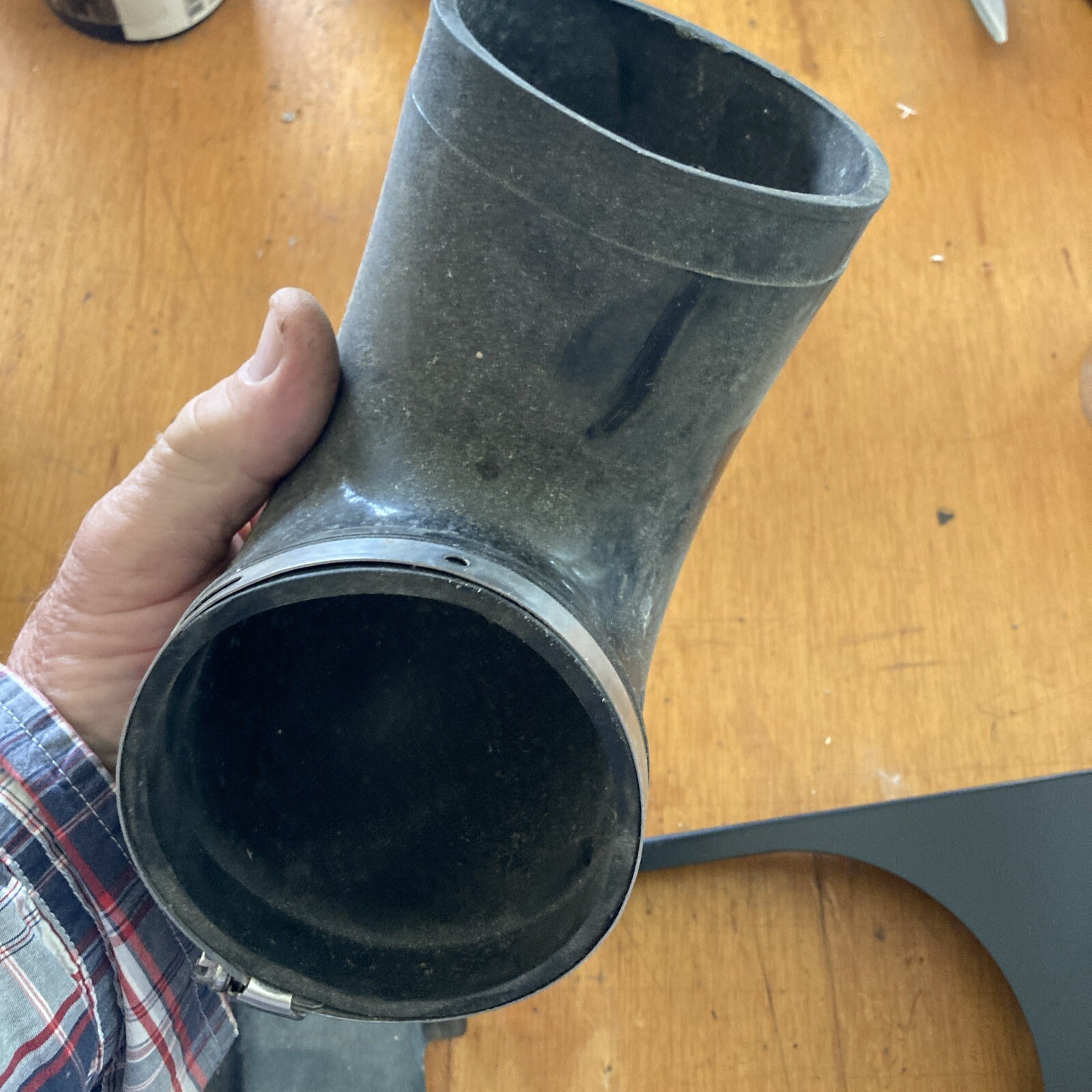 CHEVROLET/GMC AIR INTAKE This Not Complete The Filter Is Missing May Need Parts