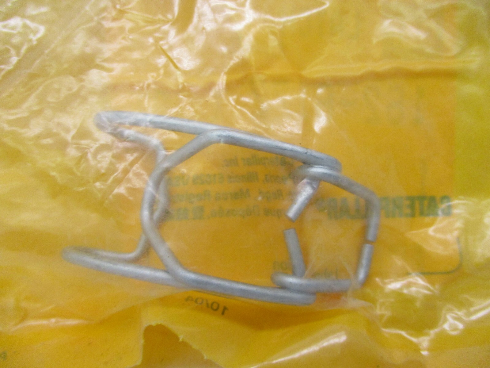 New Lot Of 2 Pieces CAT Caterpillar Latch 162-6172 A3032NADC
