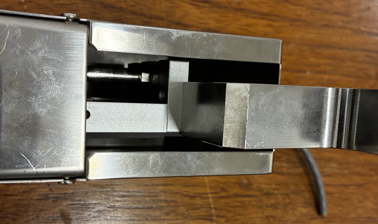 TEL Tokyo Electron Ltd Act 8 / Mark 8 Clean Track EBR Nozzle Slider Arm Assembly