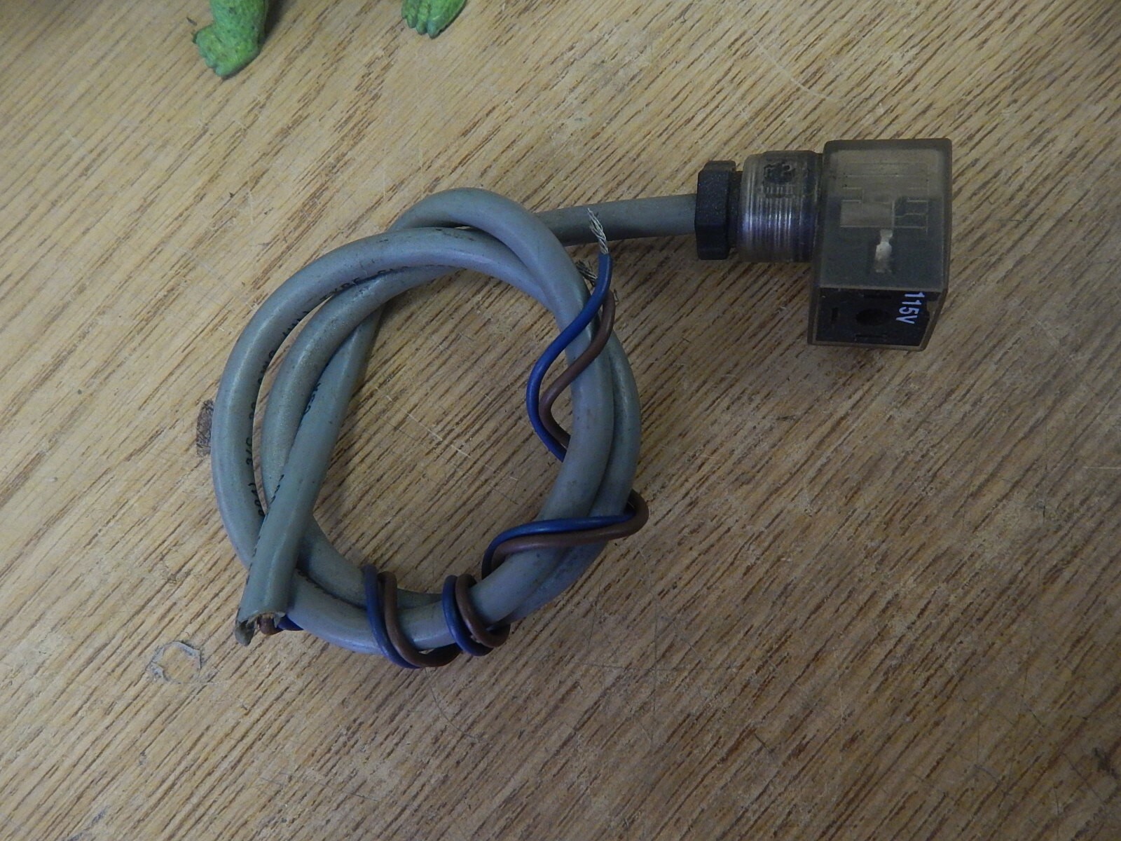 Olflex 810985 Cord V1904 115U Solenoid Connector Cable *FREE SHIPPING*