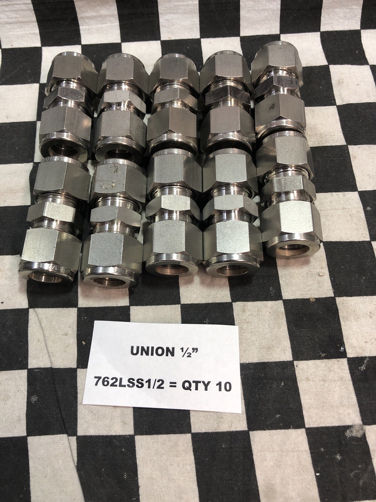 LOT OF 12 HAM LET BULKHEAD UNION 1/2″, 762LSS1/2 , 774LSS1/2 #120Q8