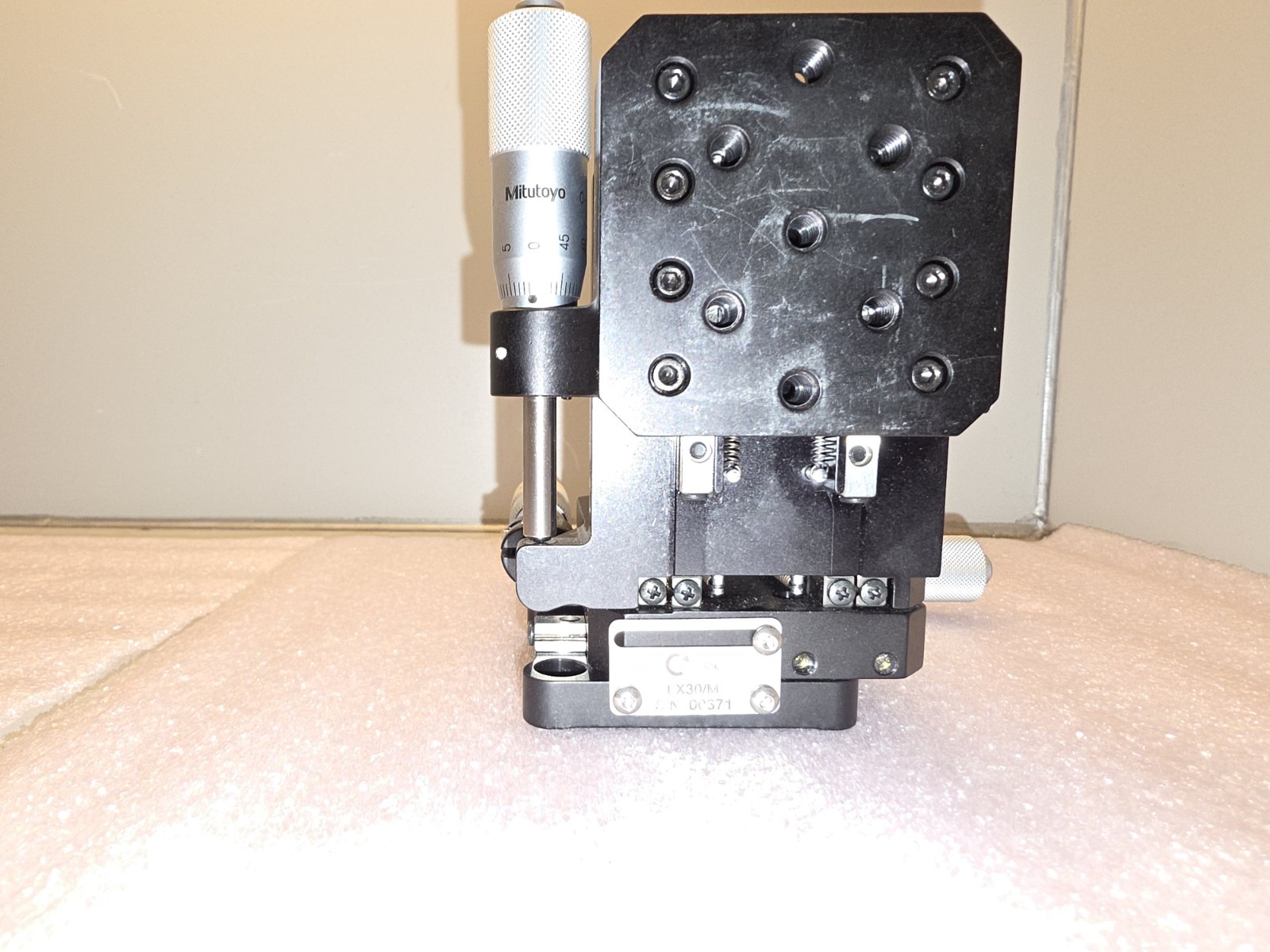 THORLABS 3 DIRECTIONAL OPTICAL POSITIONING TABLE FLEXTURE STAGE