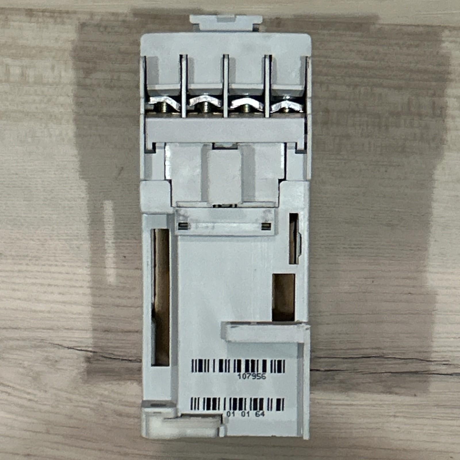 Allen Bradley 100-C09D-10Series A Electric Contactor starter 24VDC Coil