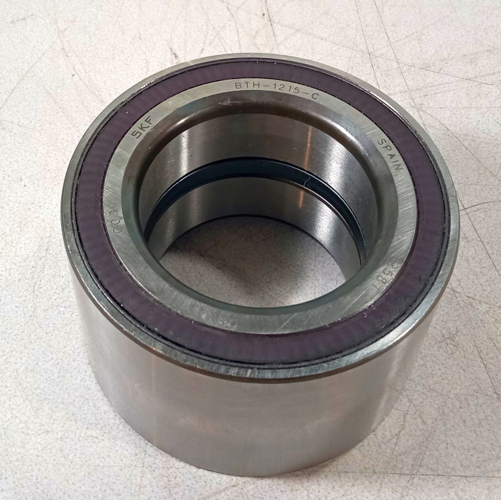 1 NEW SKF BTH-1215-C DOUBLE ROW TAPERED BEARING ASSEMBLY NNB ***MAKE OFFER***