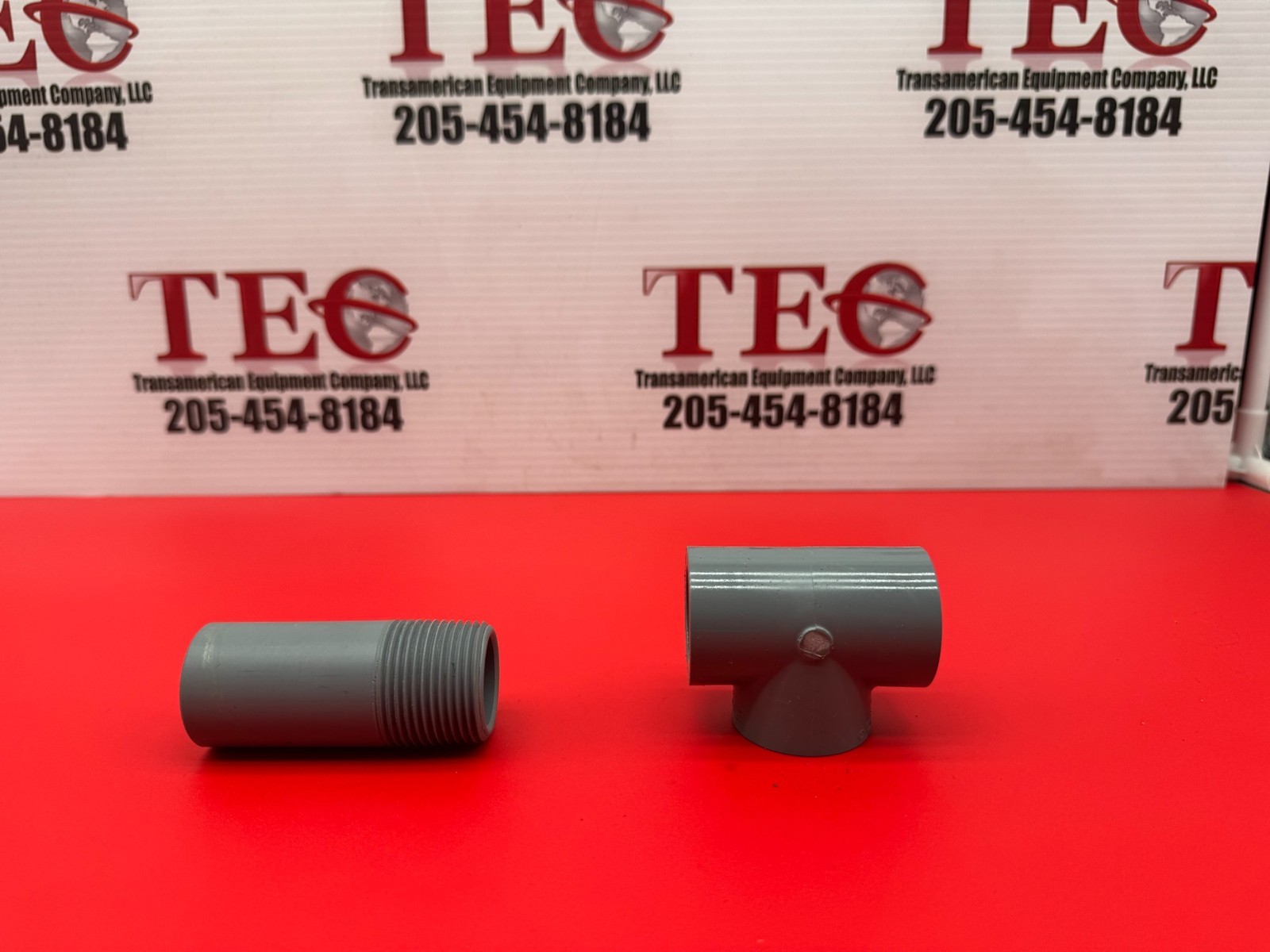 McMaster-Carr Thick-Wall Light Gray CPVC Thread Pipe Fitting 2/4 pipe size, Tee
