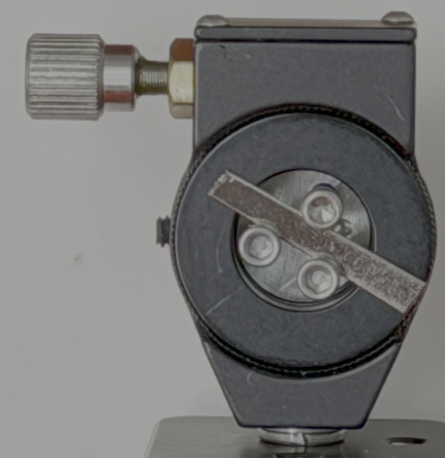 Thorlabs PRM05 Rotation Mount for .5” Optics on Thir KMS Tilt Stage w/ Post